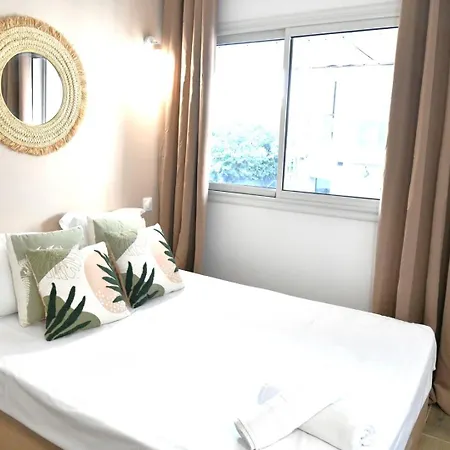 公寓 A Few Minutes Away From The Croisette - 8 Pers