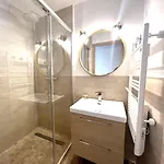 Apartmán A Few Minutes Away From The Croisette - 8 Pers